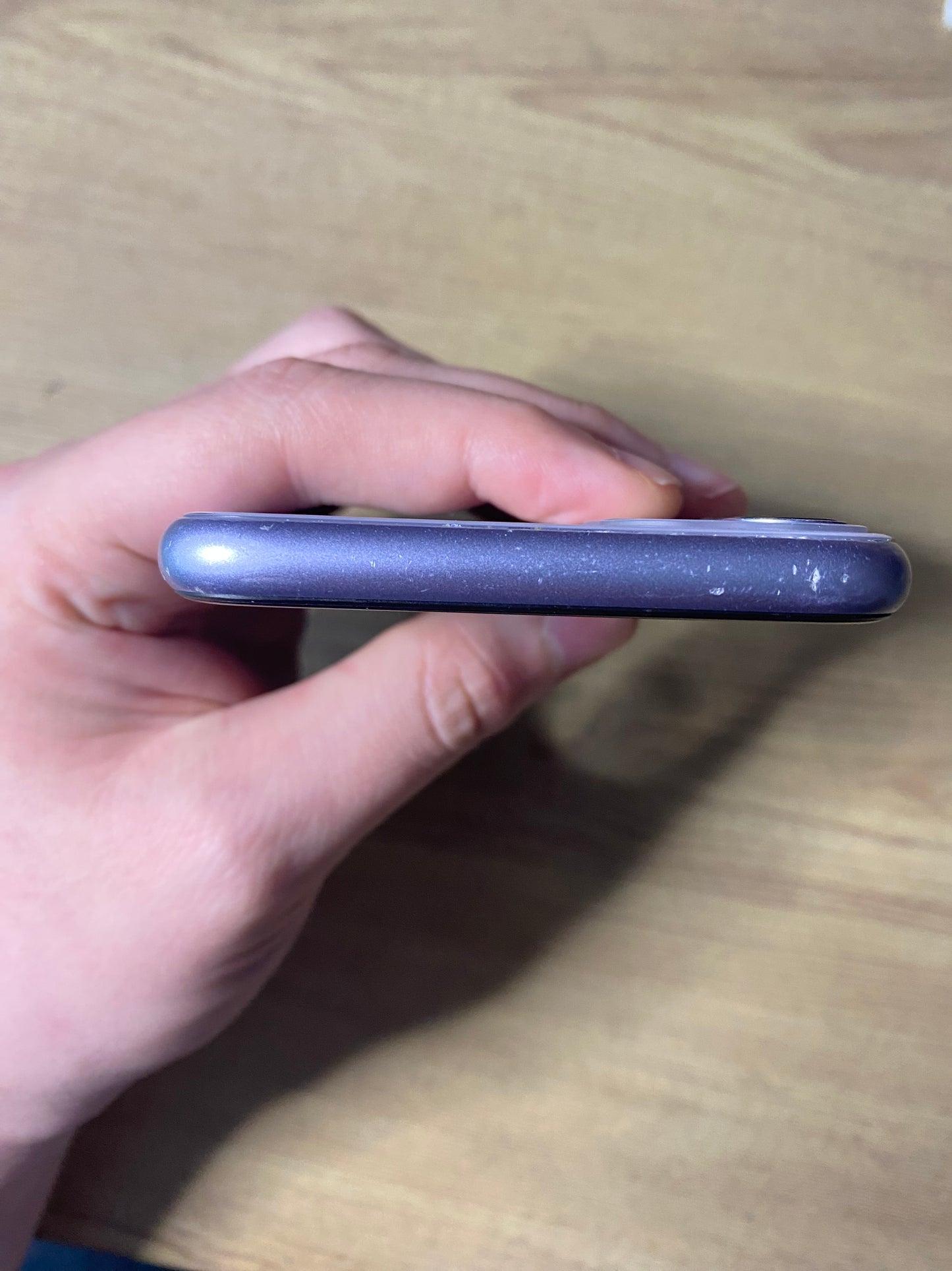 iPhone 11 - Purple - 64gb - Refurbished