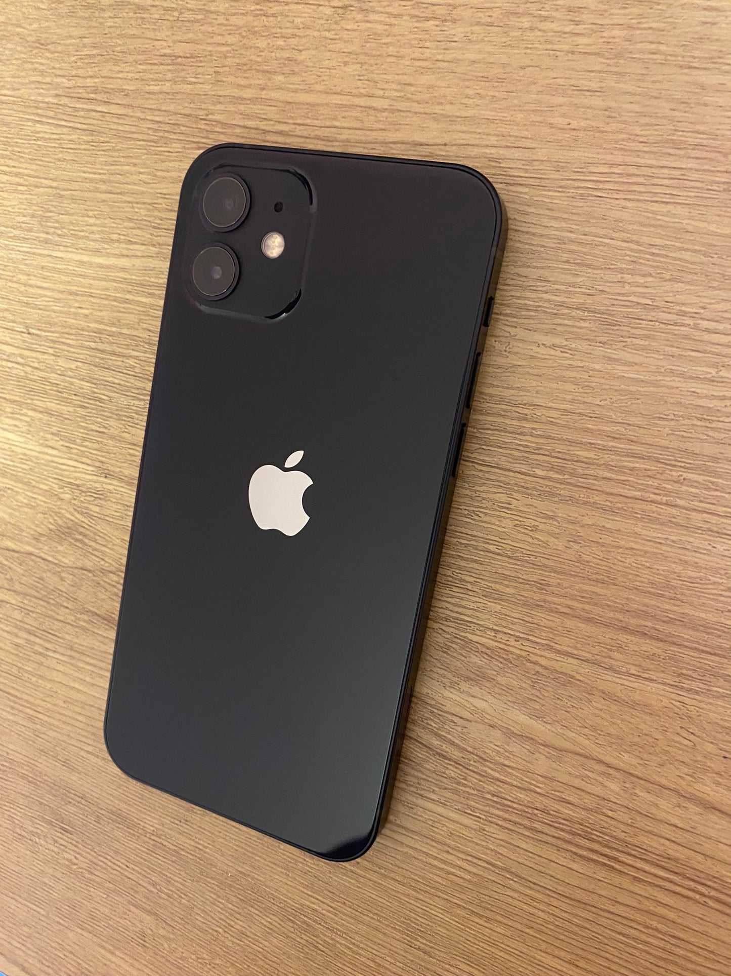 iPhone 12 - 64gb - No Face ID