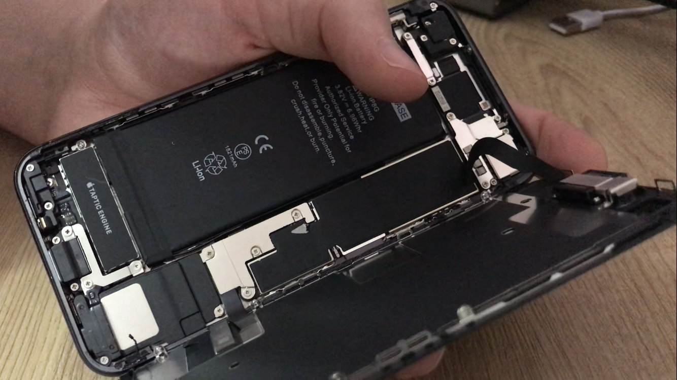 iPhone Battery Replacement