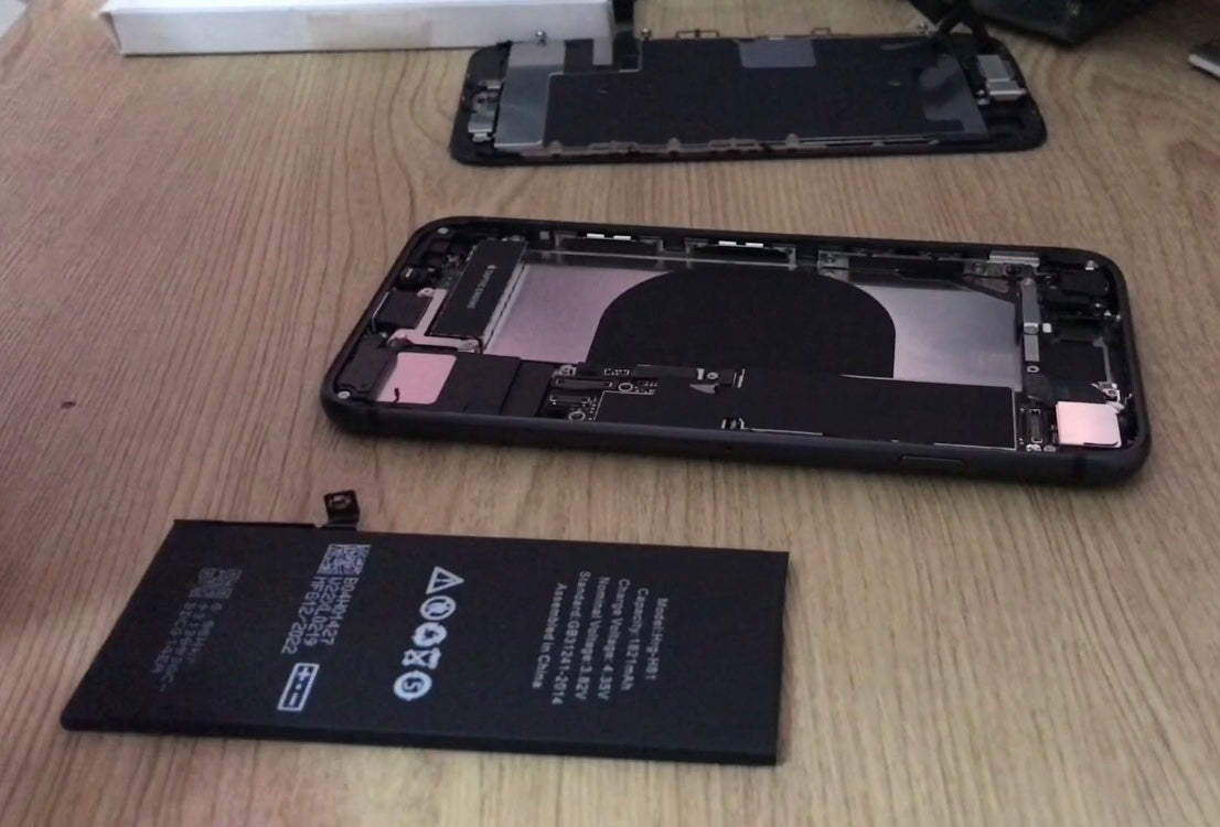 iPhone Battery Replacement